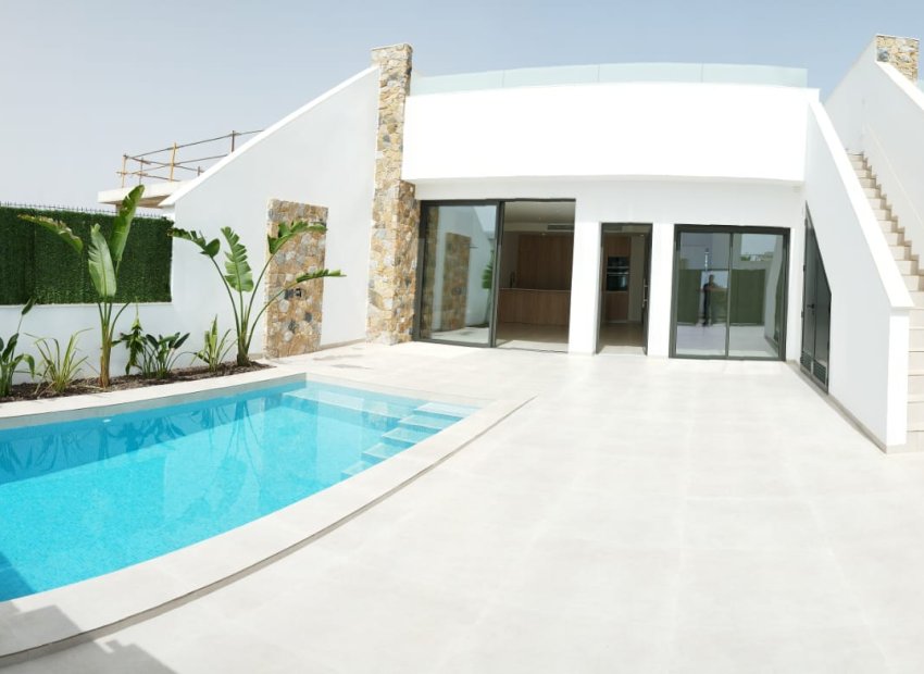 Obra nueva - Independiente / Villa -
San Javier