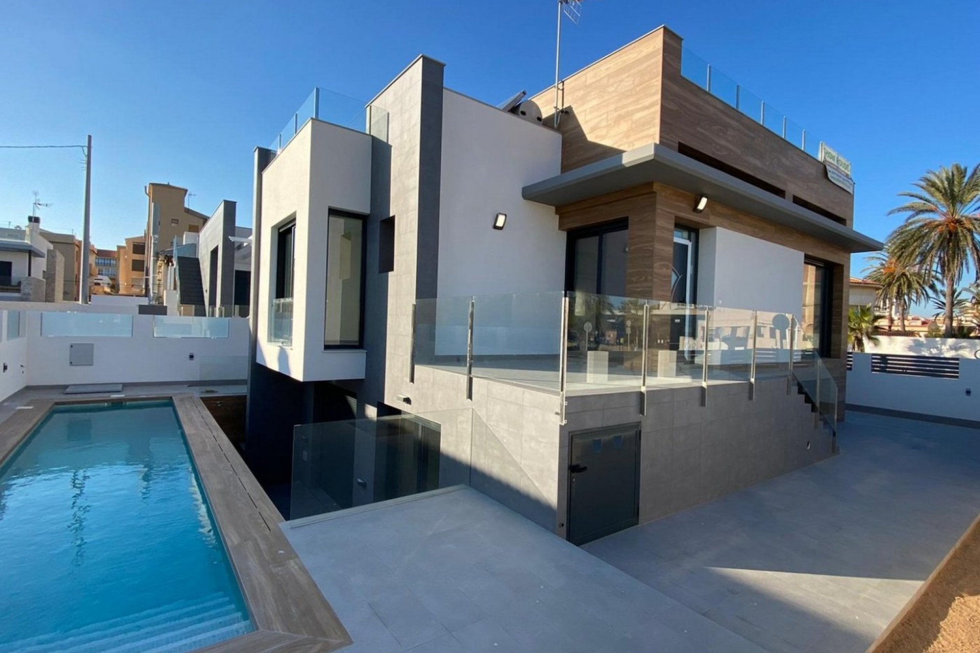 Obra nueva - Independiente / Villa -
Torrevieja - La Mata