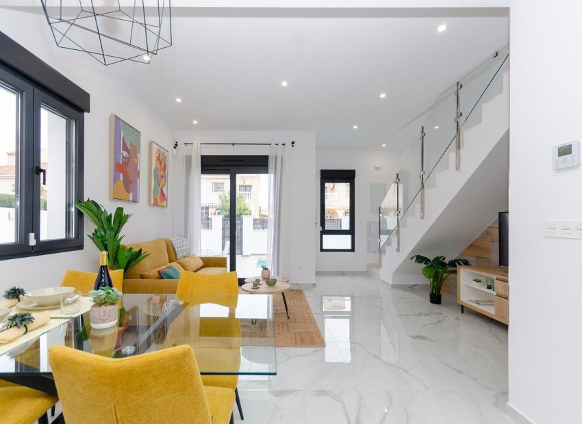 Obra nueva - Independiente / Villa -
Torrevieja - Torretas