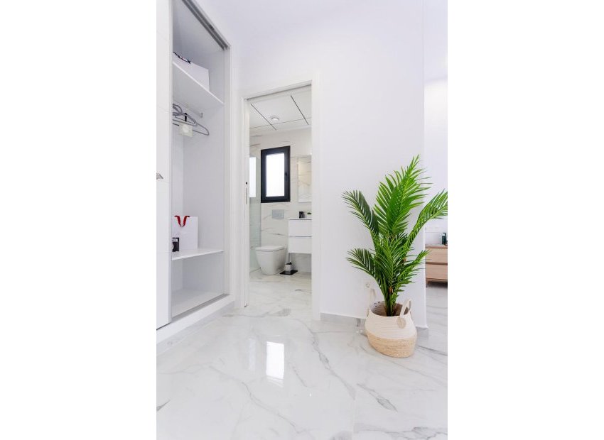 Obra nueva - Independiente / Villa -
Torrevieja - Torretas