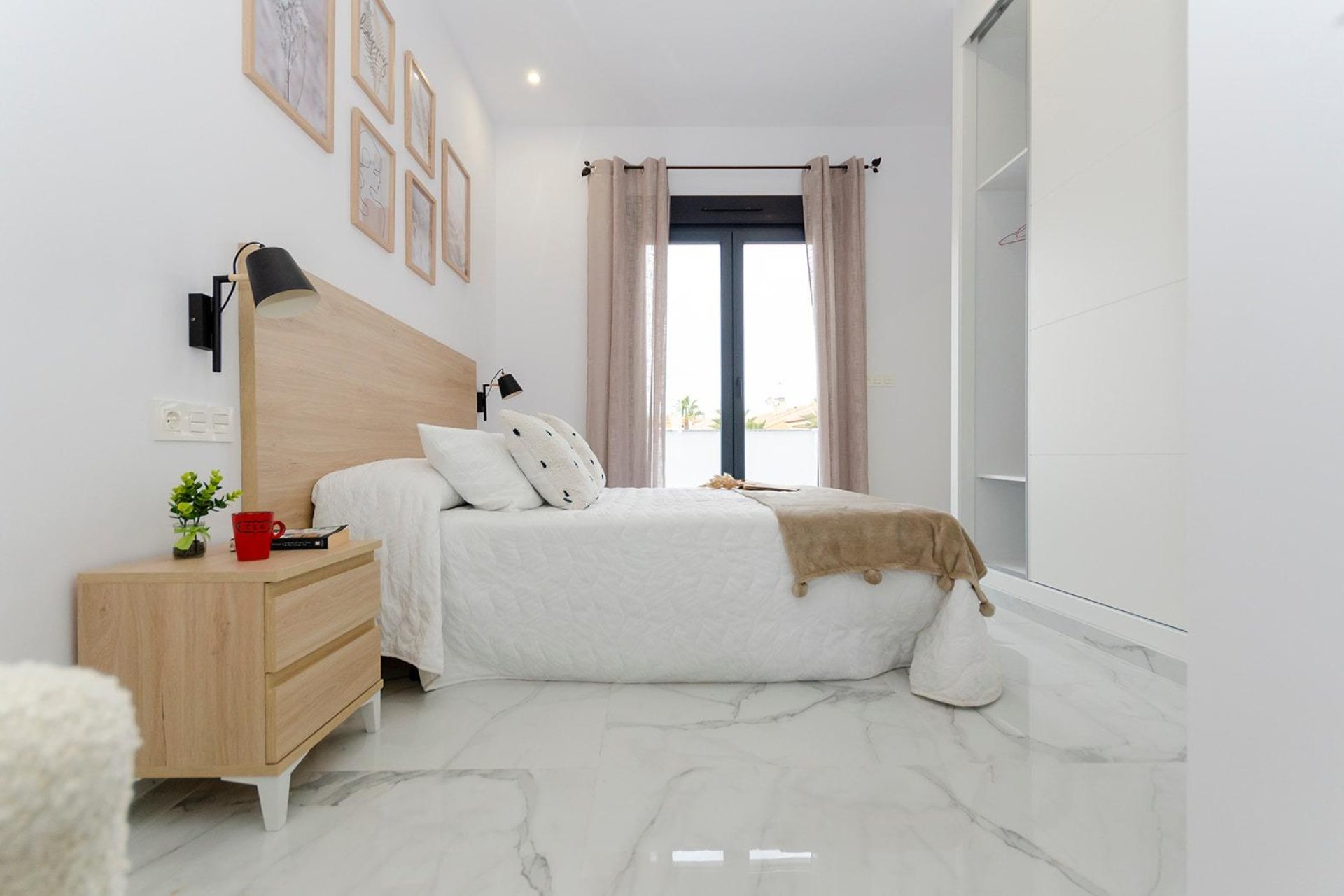 Obra nueva - Independiente / Villa -
Torrevieja - Torretas