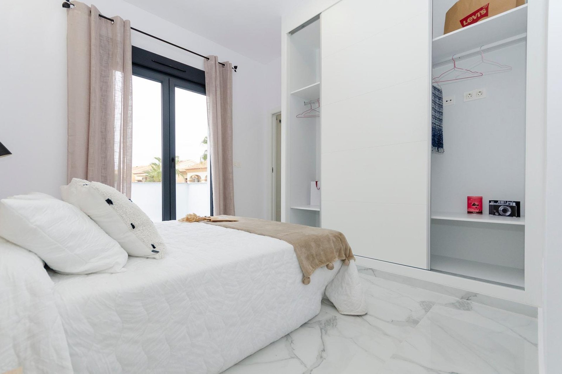 Obra nueva - Independiente / Villa -
Torrevieja - Torretas