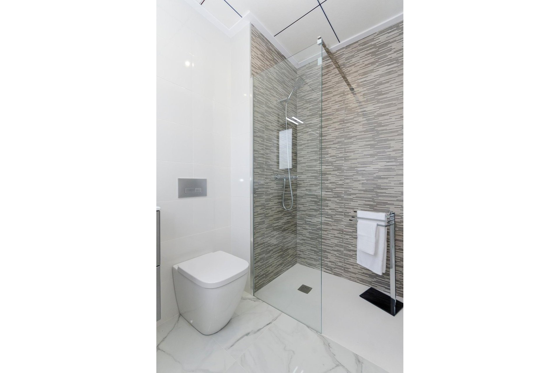 Obra nueva - Independiente / Villa -
Torrevieja - Torretas