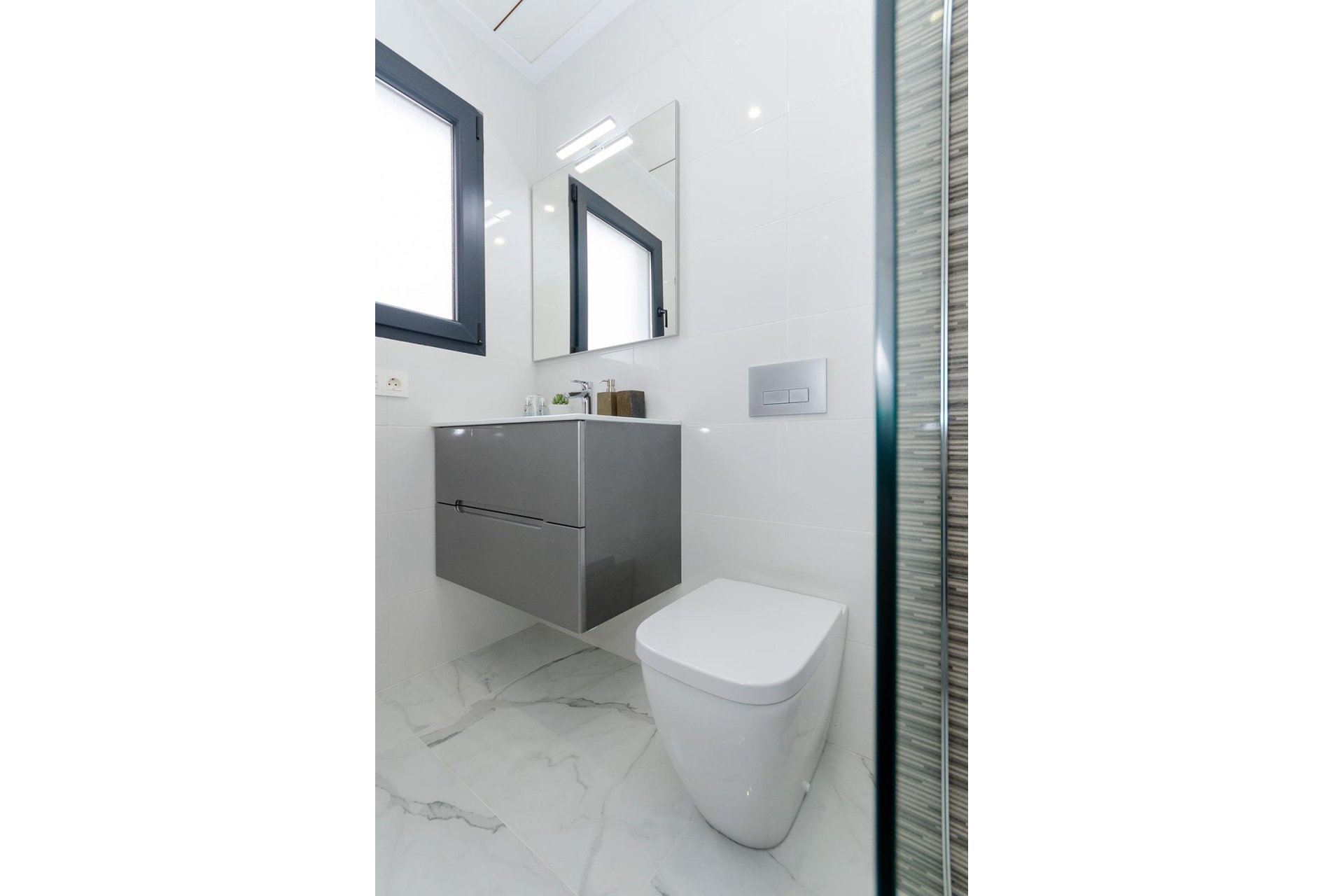 Obra nueva - Independiente / Villa -
Torrevieja - Torretas