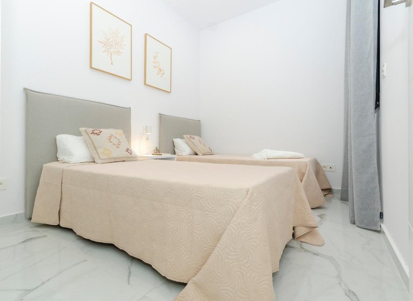 Obra nueva - Independiente / Villa -
Torrevieja - Torretas
