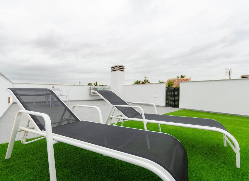 Obra nueva - Independiente / Villa -
Torrevieja - Torretas