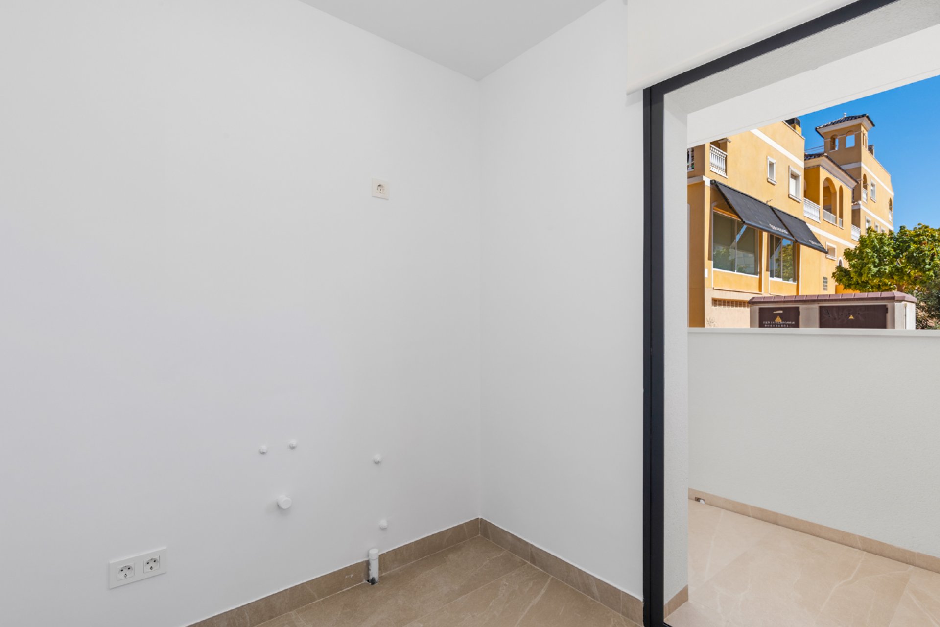 Obra nueva - Piso - Planta baja -
Benijofar