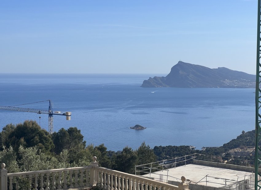 Obra nueva - Villa -
Altea