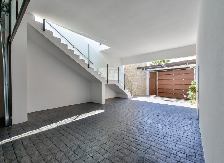 Obra nueva - Villa -
Finestrat