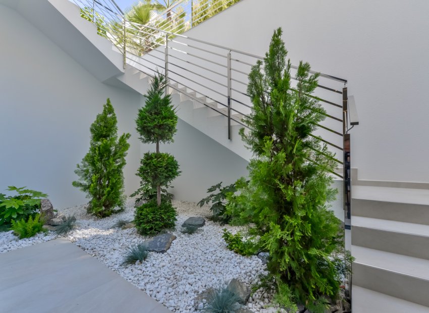 Obra nueva - Villa -
Finestrat