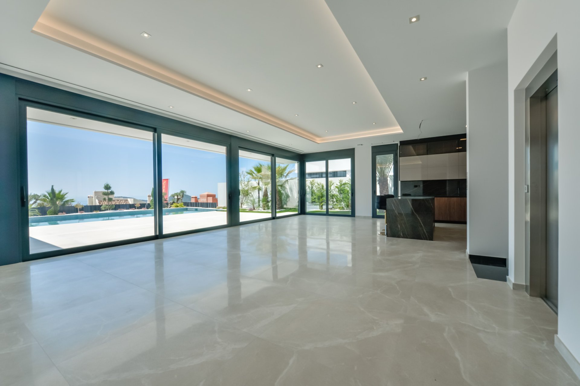 Obra nueva - Villa -
Finestrat