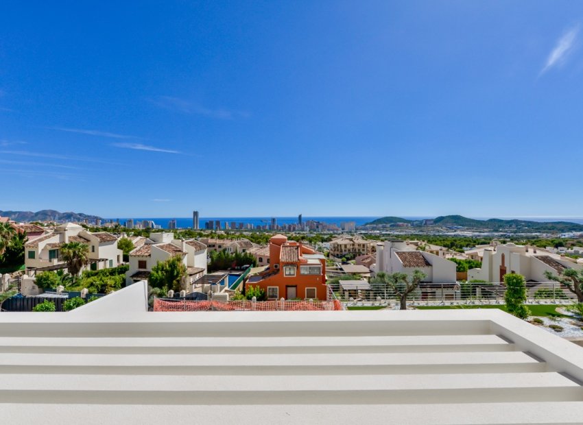 Obra nueva - Villa -
Finestrat