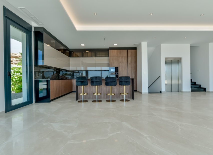 Obra nueva - Villa -
Finestrat