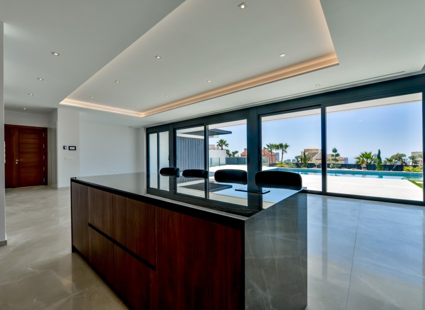 Obra nueva - Villa -
Finestrat