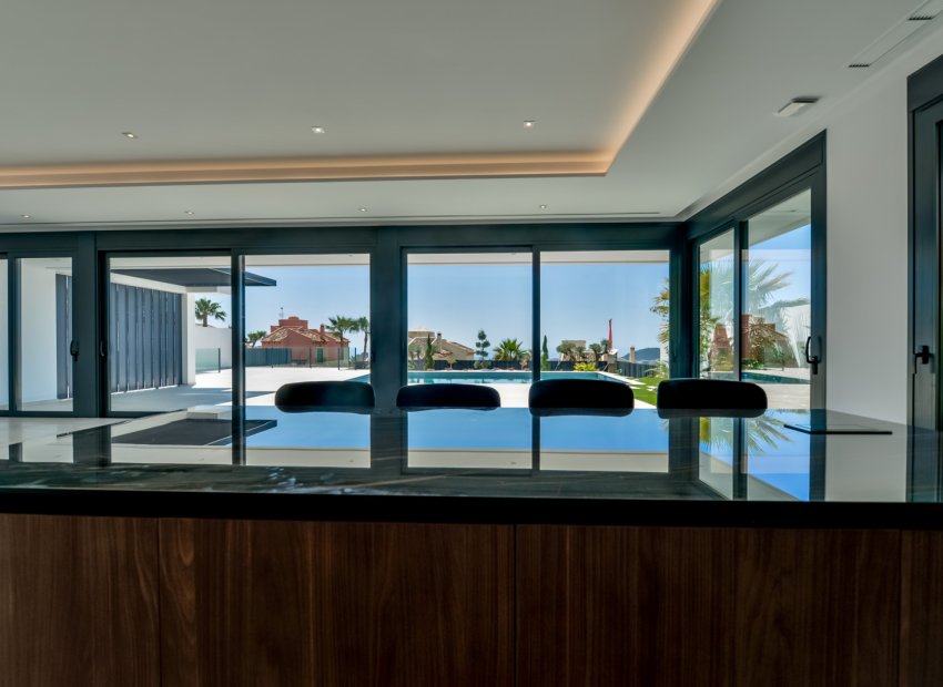 Obra nueva - Villa -
Finestrat