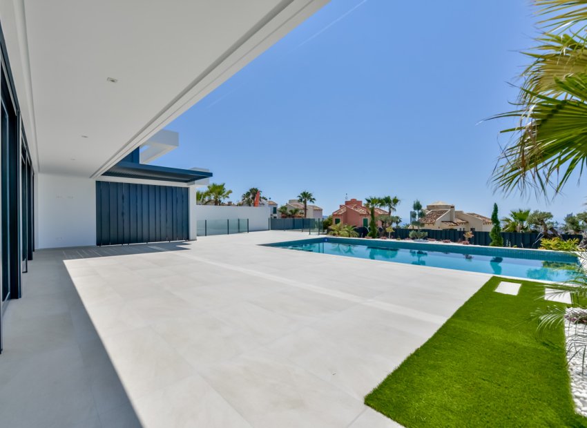 Obra nueva - Villa -
Finestrat
