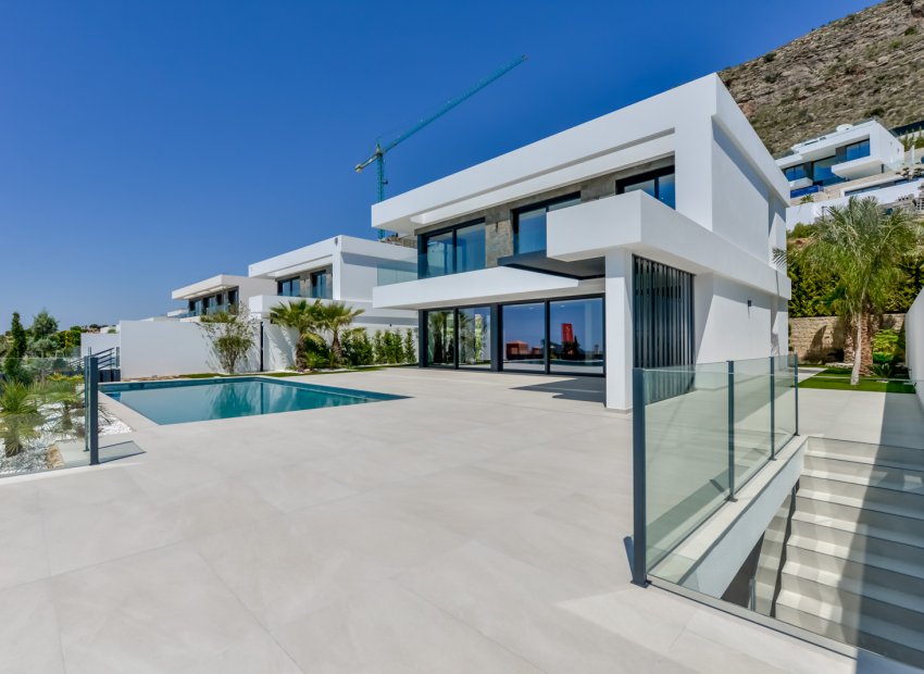 Obra nueva - Villa -
Finestrat