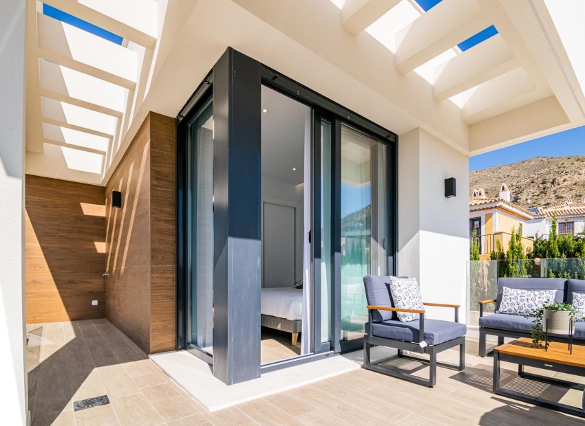 Obra nueva - Villa -
Finestrat