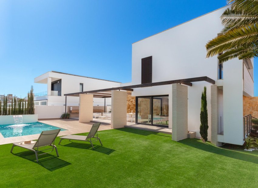 Obra nueva - Villa -
Orihuela Costa - Campoamor