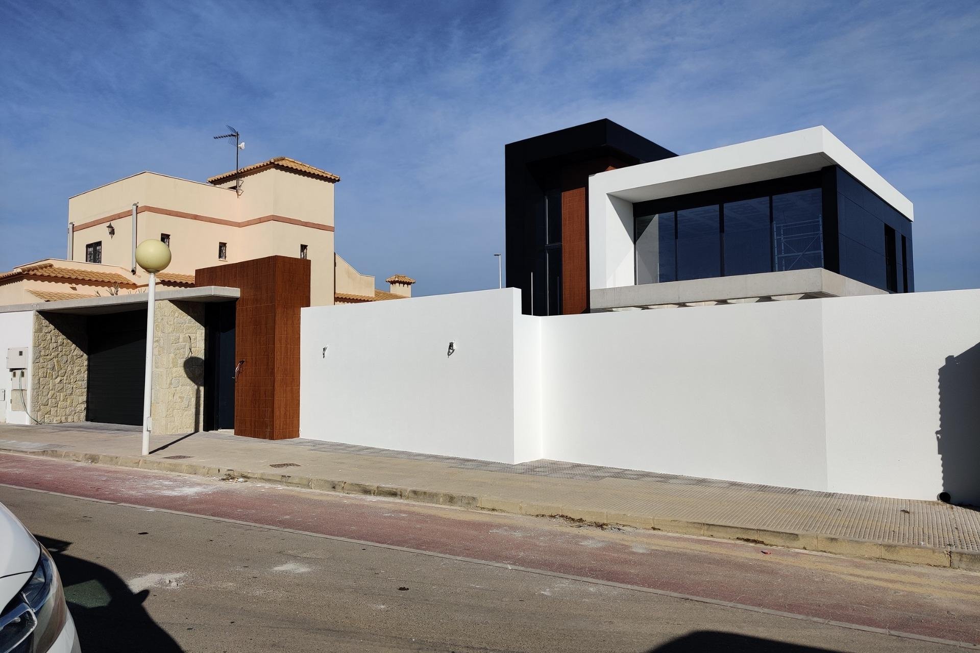 Obra nueva - Villa -
Orihuela Costa - La Zenia