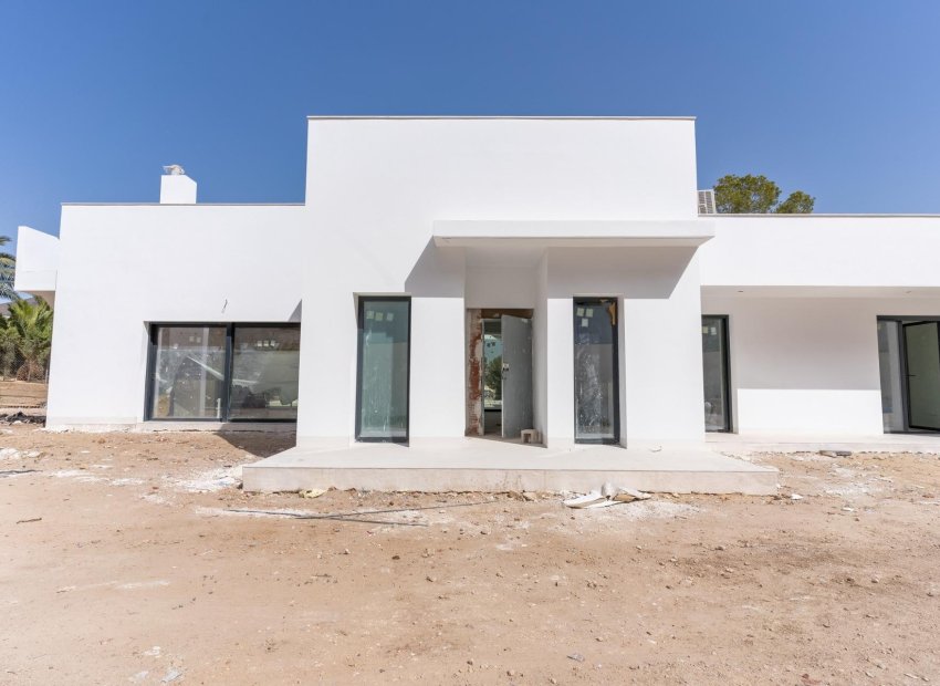 Obra nueva - Villa -
Orihuela Costa - Las Filipinas