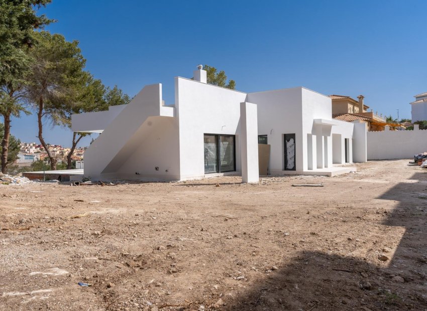 Obra nueva - Villa -
Orihuela Costa - Las Filipinas