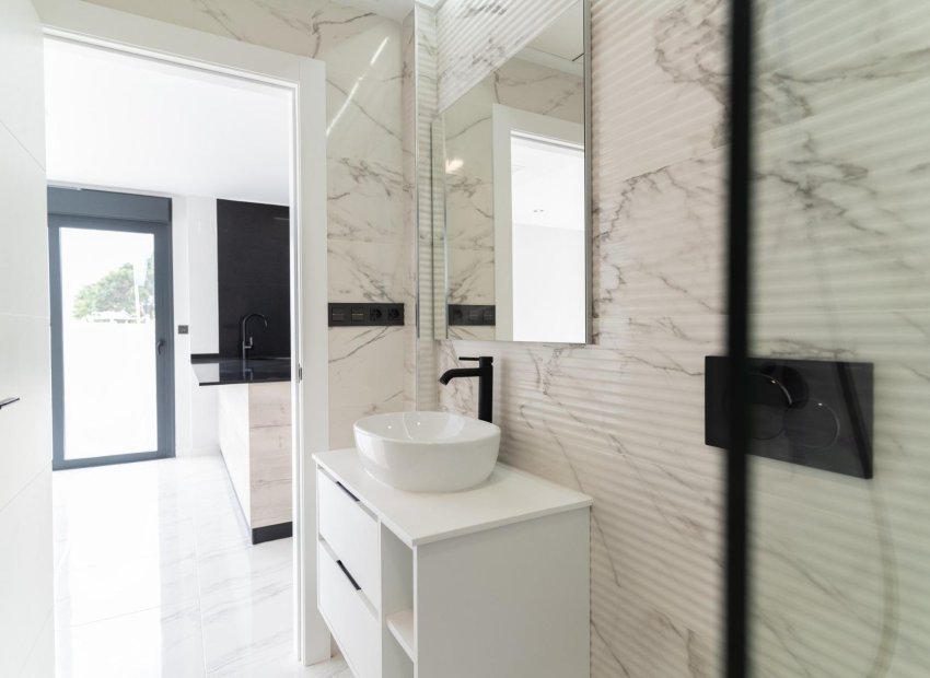 Obra nueva - Villa -
Orihuela Costa - Punta Prima