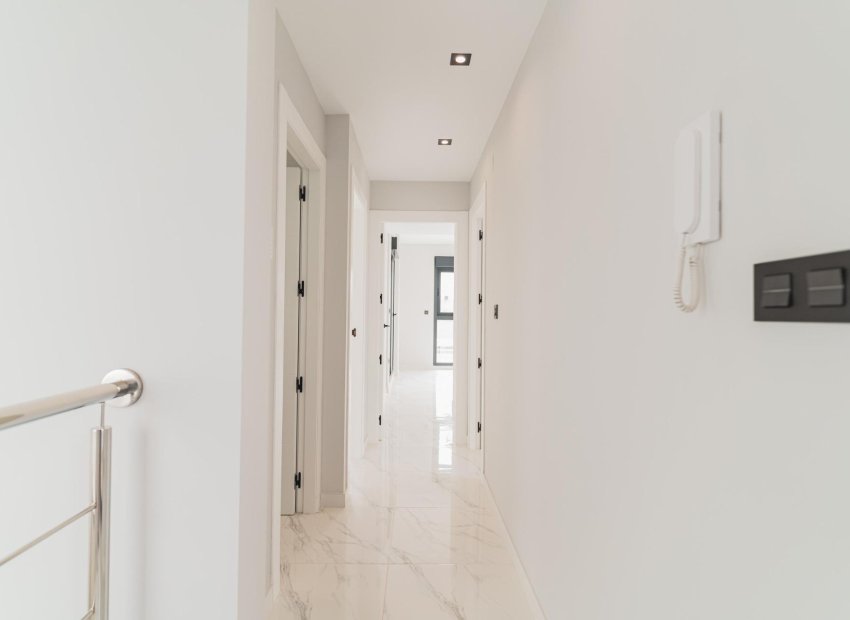 Obra nueva - Villa -
Orihuela Costa - Punta Prima