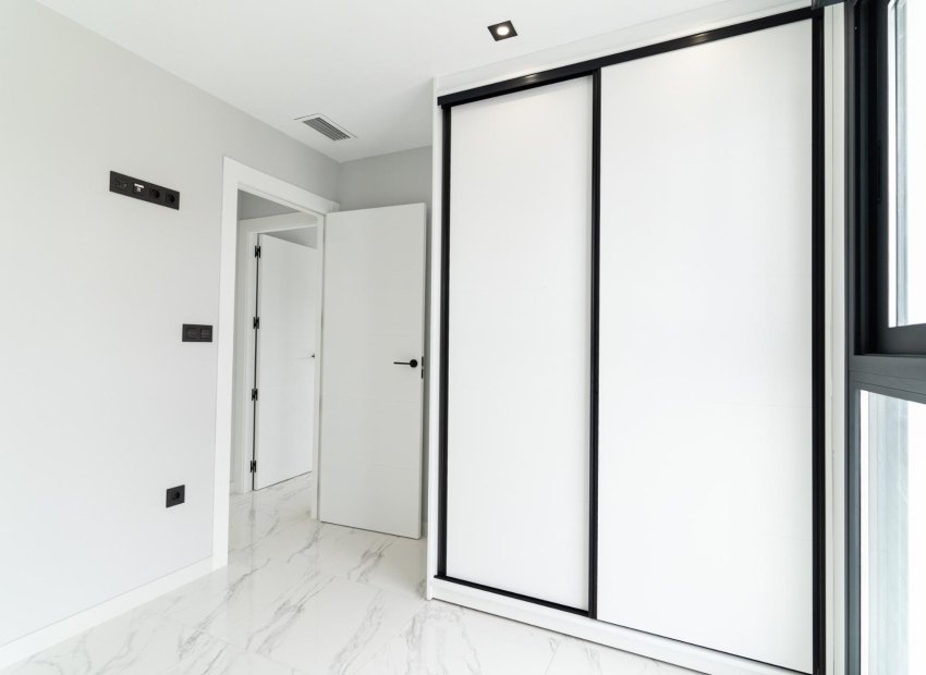 Obra nueva - Villa -
Orihuela Costa - Punta Prima