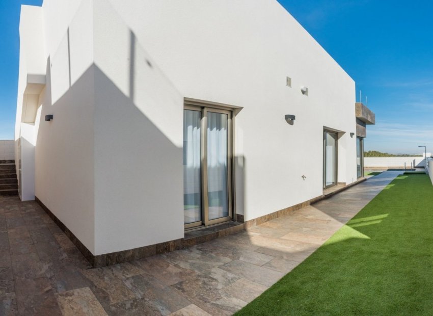 Obra nueva - Villa -
Orihuela Costa - Villamartín