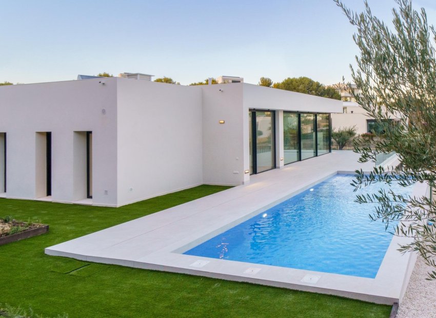 Obra nueva - Villa -
Orihuela - Las Colinas Golf