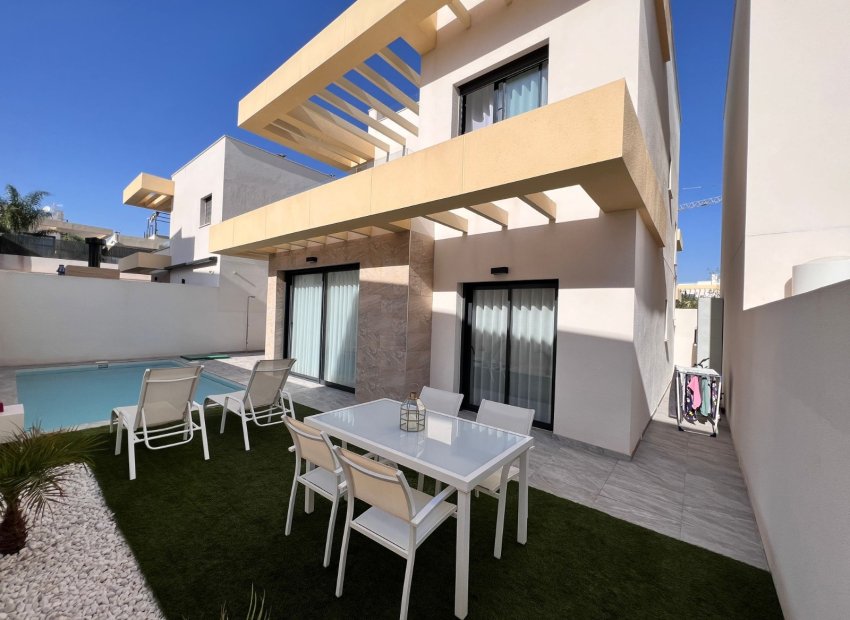 Resale - 4. House - Detached Villa -
Los Montesinos - Los Montesinos - Urb. La Herrada