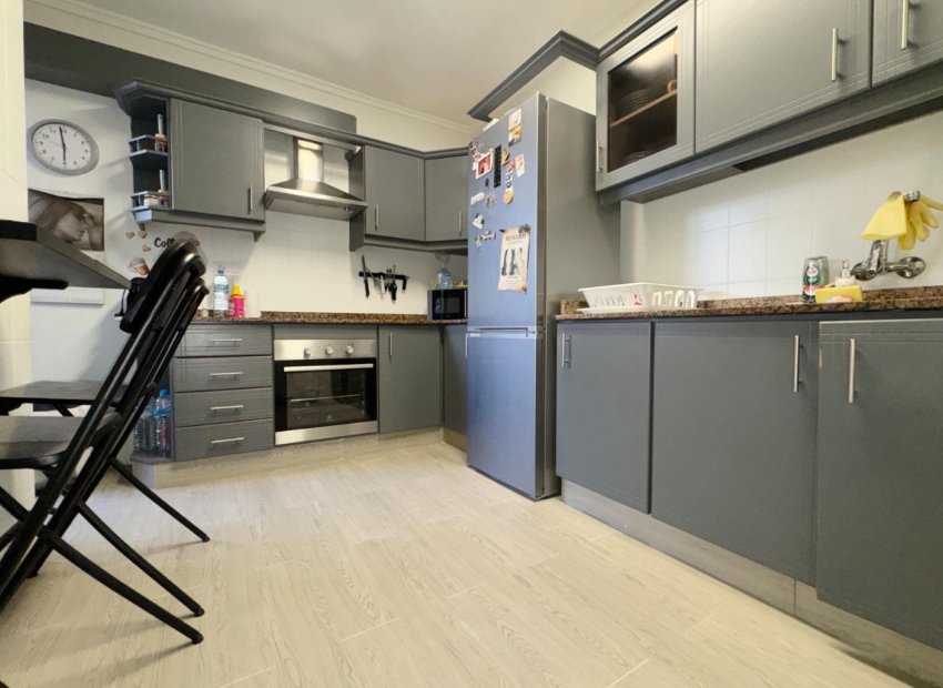 Resale - Apartment -
Almoradí