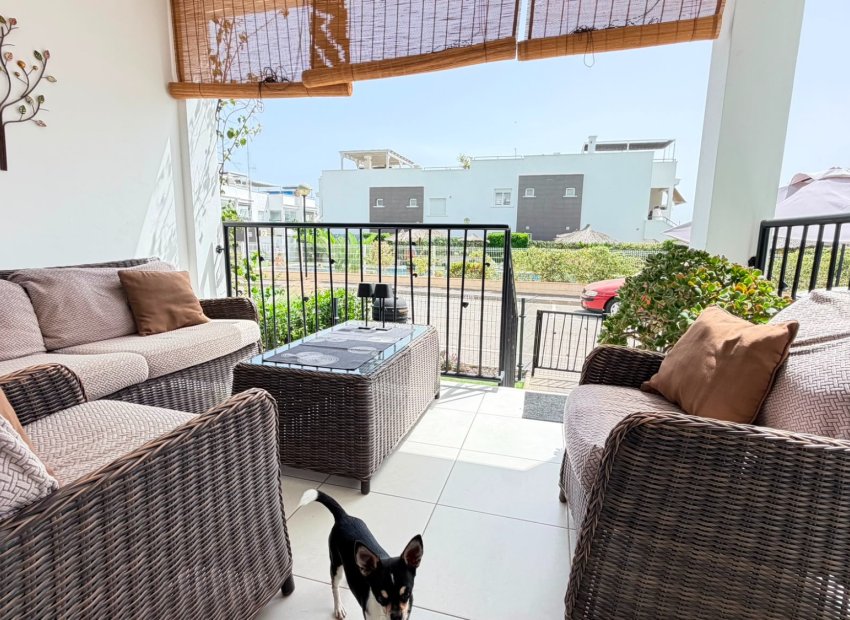 Resale - Apartment - Ground Floor -
Torrevieja - Aguas Nuevas