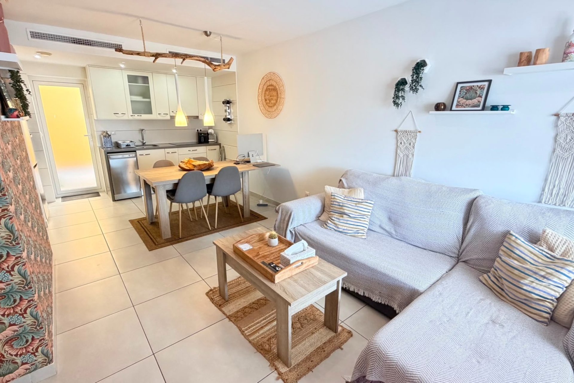 Resale - Apartment - Ground Floor -
Torrevieja - Aguas Nuevas