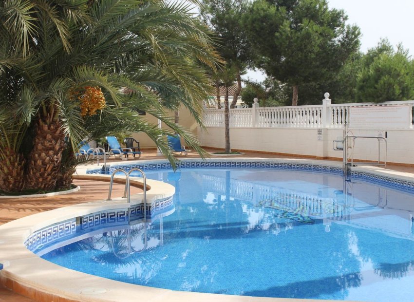 Resale - Apartment -
Guardamar del Segura - El Eden