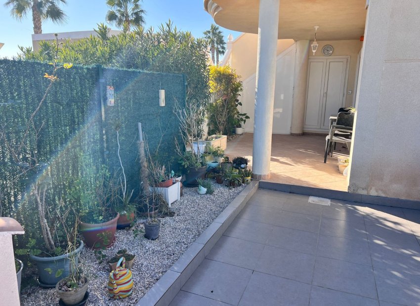 Resale - Apartment -
Guardamar del Segura - El Raso