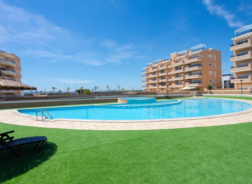 Resale - Apartment -
Guardamar del Segura - El Raso