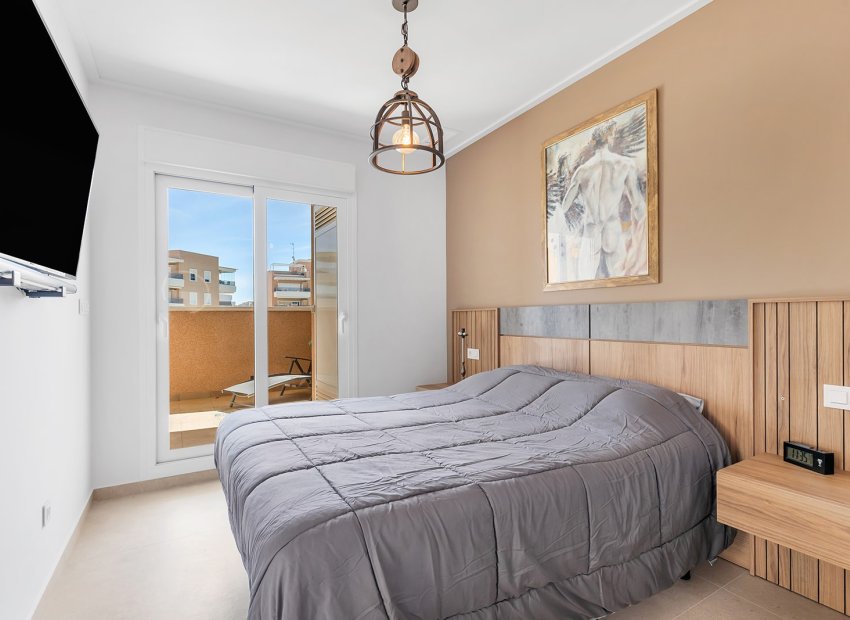 Resale - Apartment -
Guardamar del Segura - El Raso