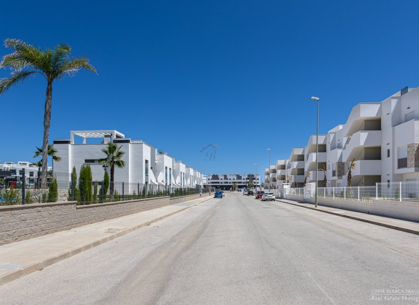 Resale - Apartment -
Guardamar del Segura - El Raso