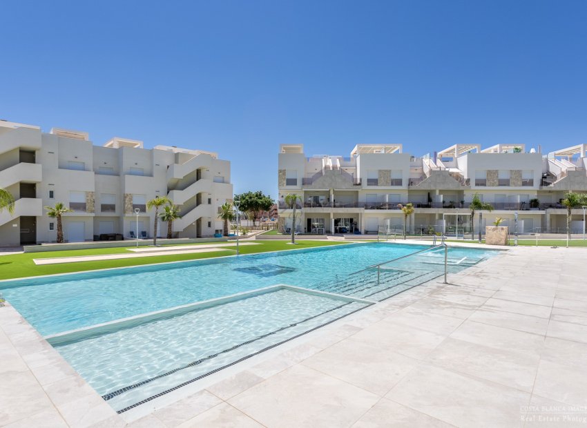 Resale - Apartment -
Guardamar del Segura - El Raso