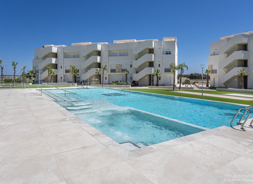 Resale - Apartment -
Guardamar del Segura - El Raso