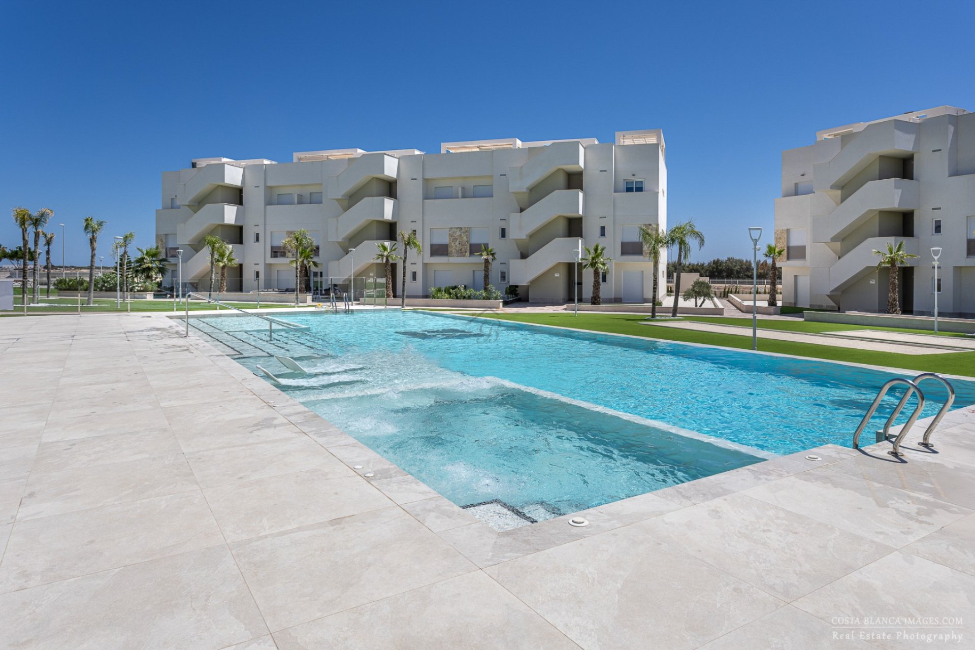 Resale - Apartment -
Guardamar del Segura - El Raso