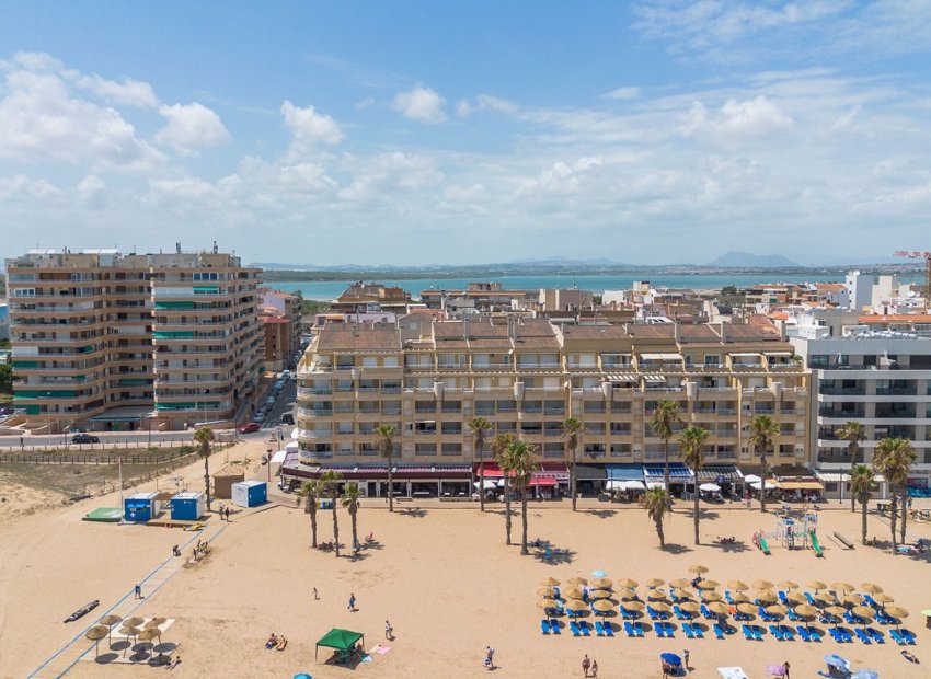 Resale - Apartment -
La Mata - Playa