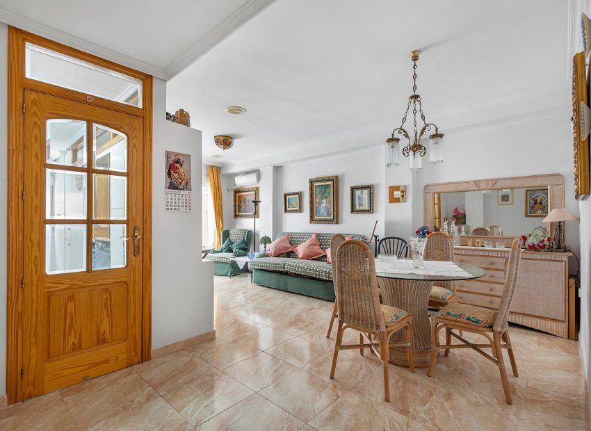 Resale - Apartment -
La Mata - Playa