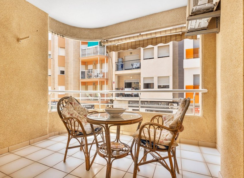 Resale - Apartment -
La Mata - Playa