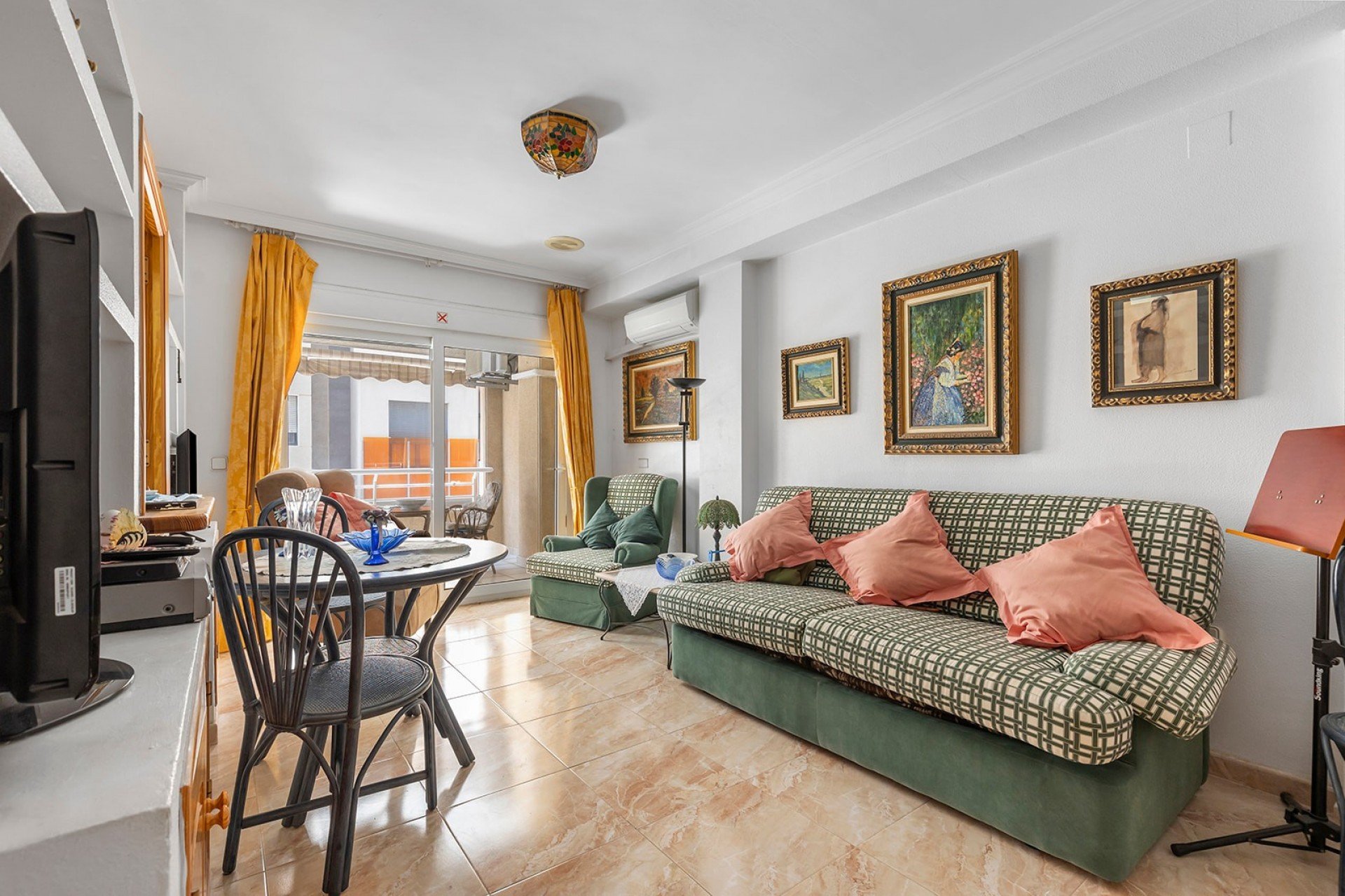 Resale - Apartment -
La Mata - Playa