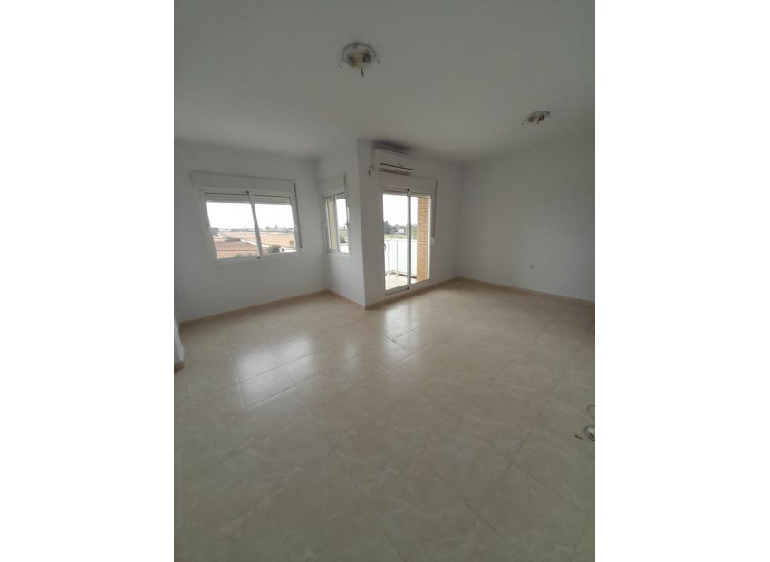 Resale - Apartment -
Los Montesinos