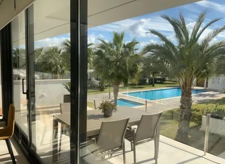 Resale - Apartment -
Mar de Cristal