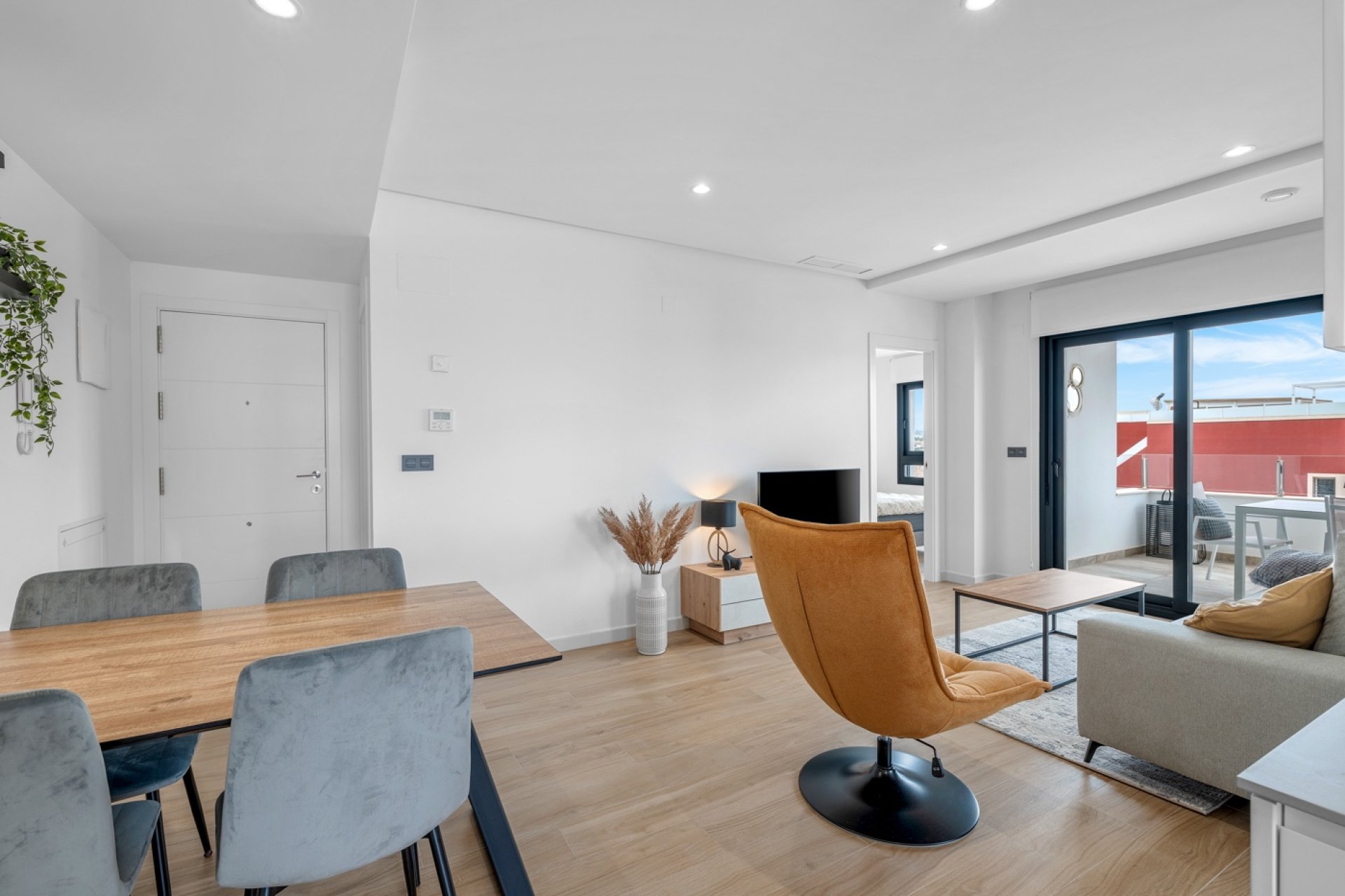 Resale - Apartment -
Orihuela - Costa Blanca South